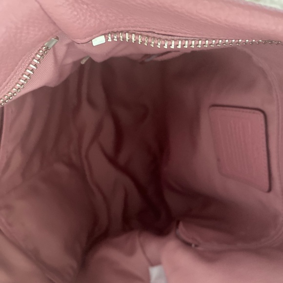 Coach - Picture 3 of 5